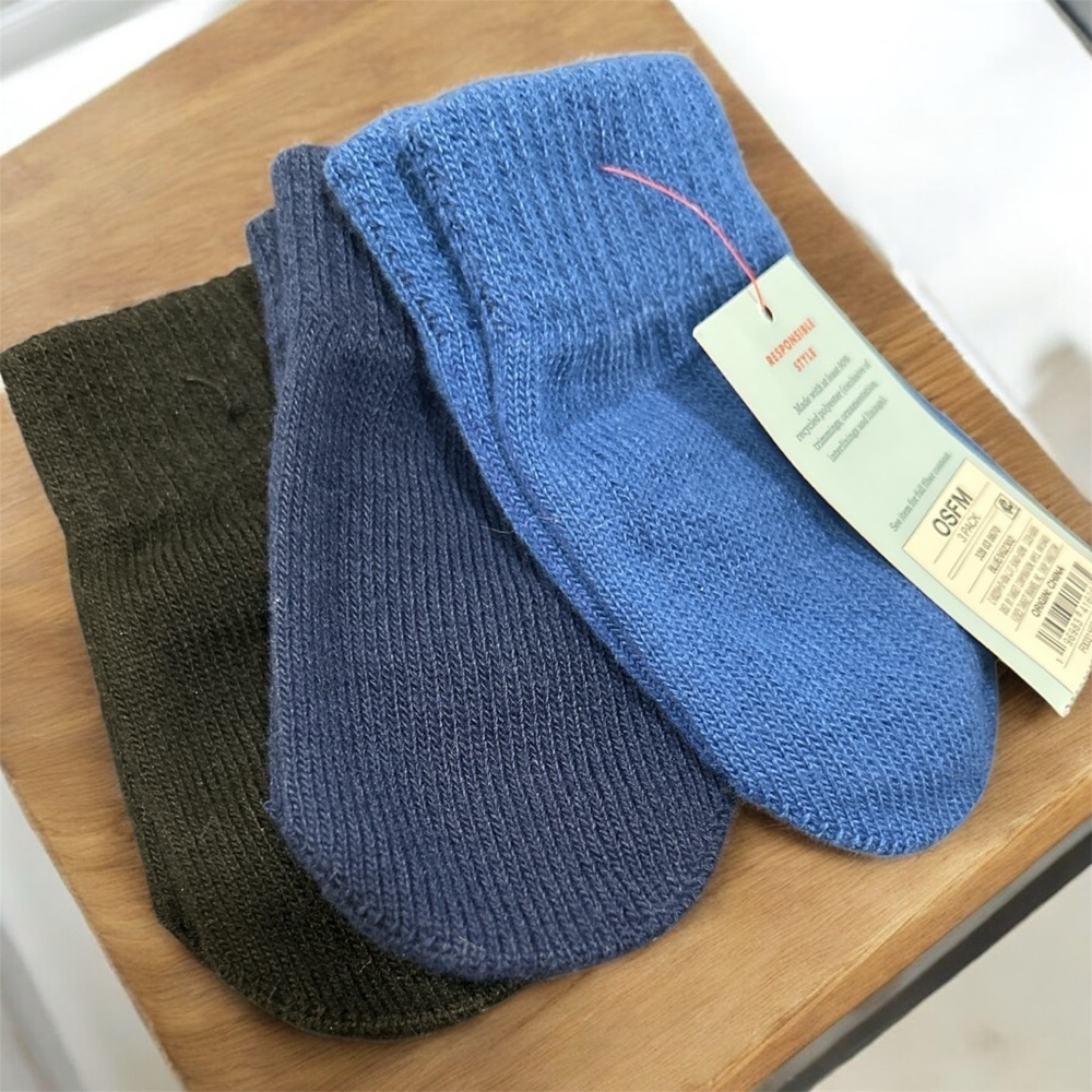 Cat & Jack Blue and Green Casual gloves